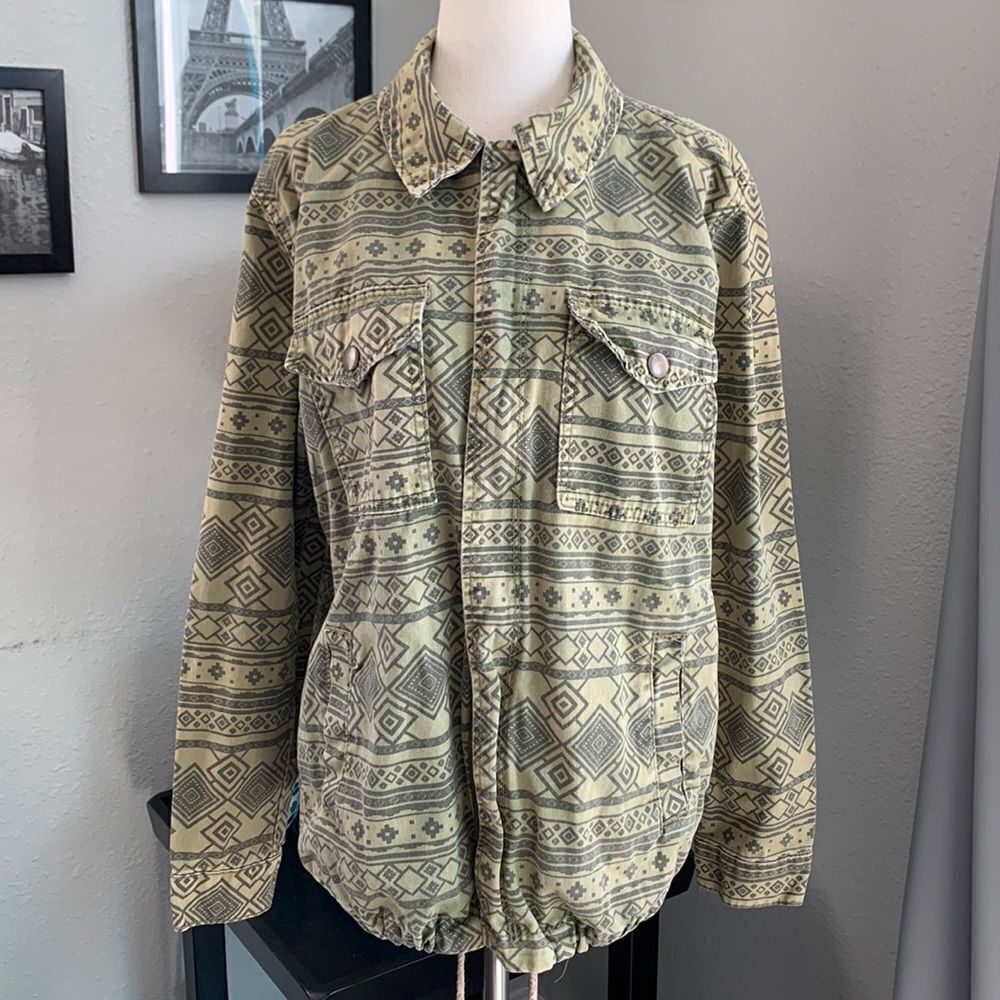 Forever 21 Shirt/Jacket shacket zip up cinch waist size small